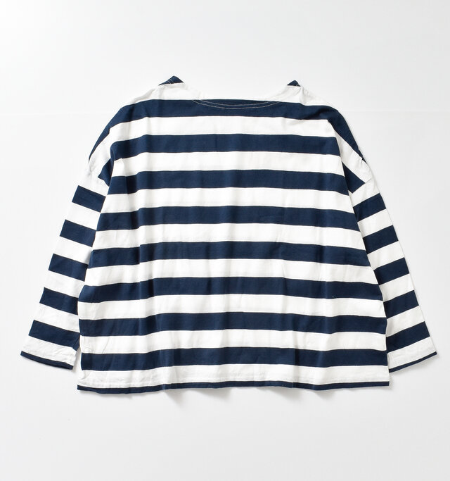 color :white×navy2