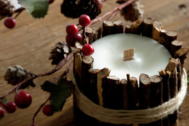 □Cul de Sac ヒバウッドキャンドル

天然素材の味わい深い香り、そしてパチパチと燃える灯火が優しいぬくもりを与えてくれます。