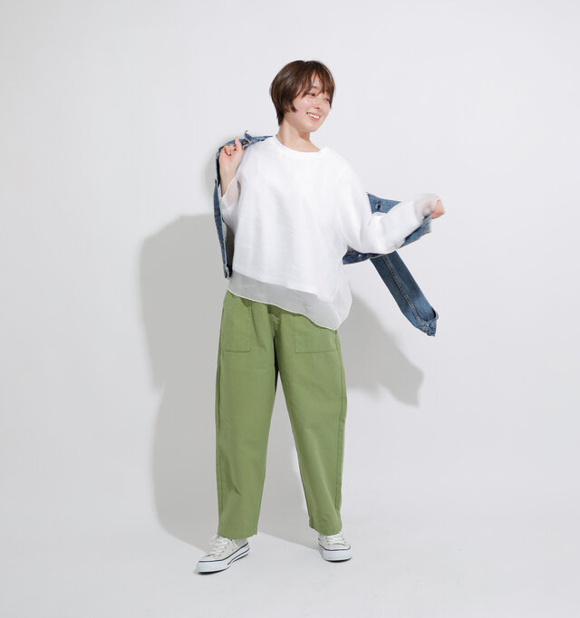 model asuka：160cm / 48kg 
color : khaki / size : M