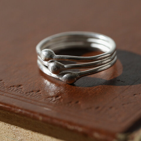 カレンシルバー|1個で手元が華やかに 3連風リング kurashisha