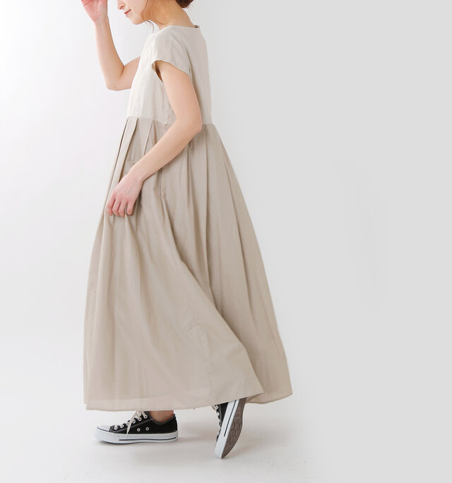 第1弾が即日完売。
ここでしか手に入らない、
贅沢リネンのトクベツな一枚