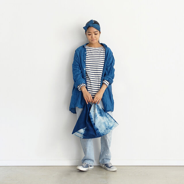 Model 158cm、SHIBORI DYE 着用