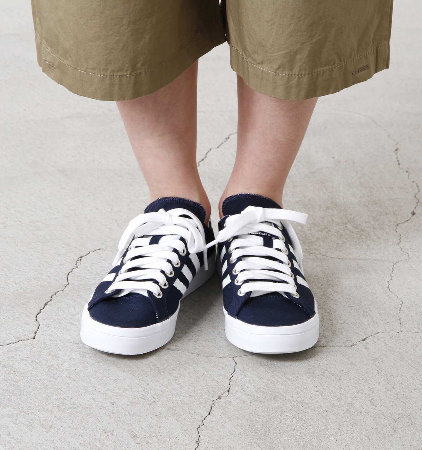 Adidas Originals キャンバススニーカー Courtvantage Courtvantage Tr Piu Di Aranciato ピウディアランチェート キナリノモール Adidas Originals キャンバススニーカー Courtvantage Courtvantage Tr Piu Di Aranciato ピウディアランチェート キナリノモール