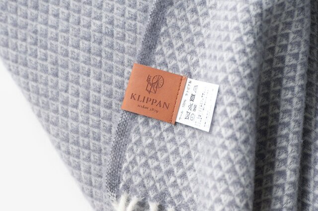原毛から糸を紡ぐ工程から最終製品になるまで、KLIPPANの自社工場で一貫生産されています。