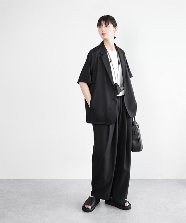 身長:165cm /99 ブラック/着用サイズ:36