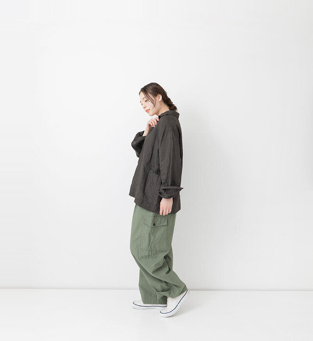 color : BROWN , model : 162cm
