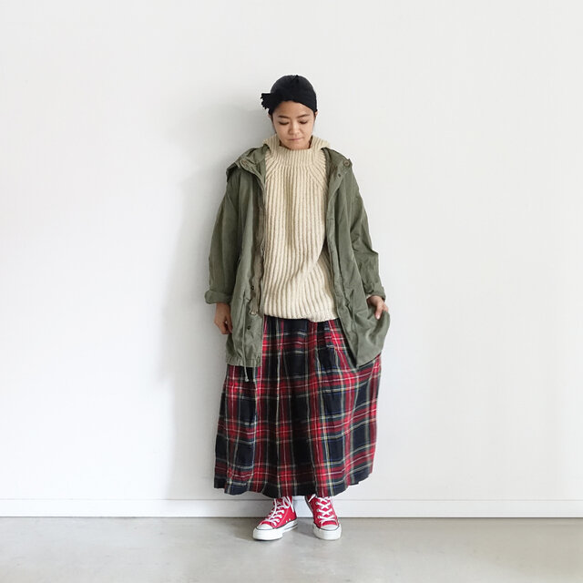 Model 158cm、Red 着用