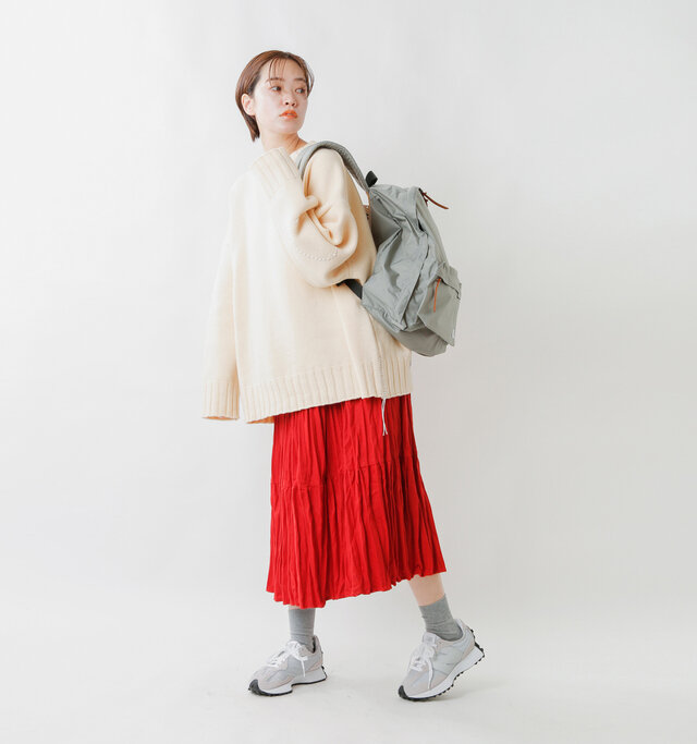 model saku:163cm / 43kg
color : tweed red / size : S