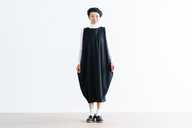 また、中にインナーを重ね着すればロングシーズン着ていただけます。
