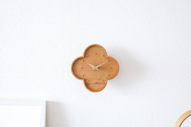 YARN｜四つ葉の小さな壁掛け時計（さくら） ウォールクロック　