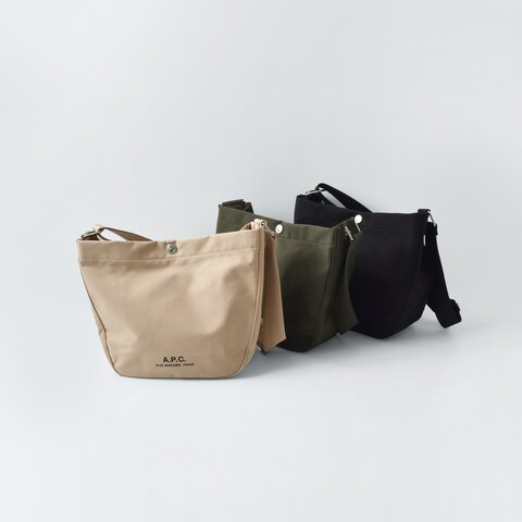 A.P.C.|ベサーチェ ジャーナル スモール ショルダーバッグ “BESACE JOURNAL SMALL” m67010-mt