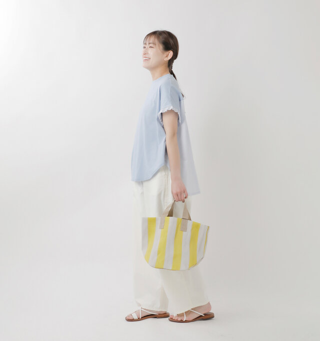 model tomo：158cm / 45kg 
color : light gray × yellow / size : one