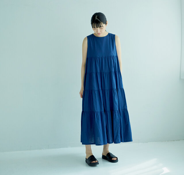 着用サイズ 0(モデル 165cm)/ BLUE