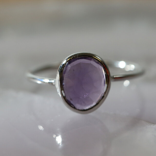 4-Amethyst