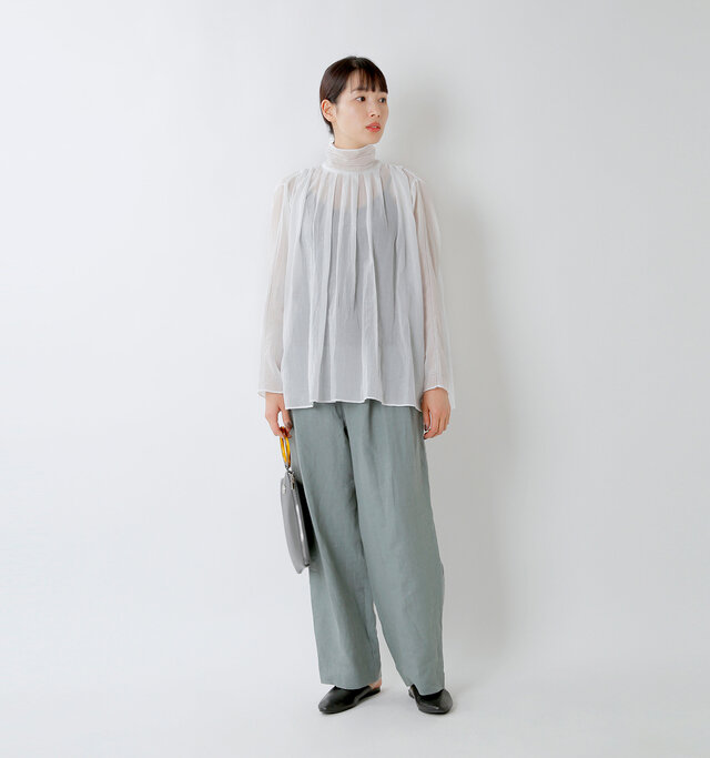 model mizuki:168cm / 50kg
color : white / size : F