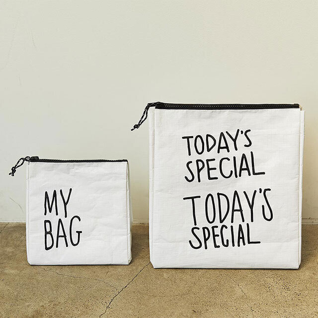 右：MY BAG TODAY'S SPECIAL (大)　左：MY BAG (小)