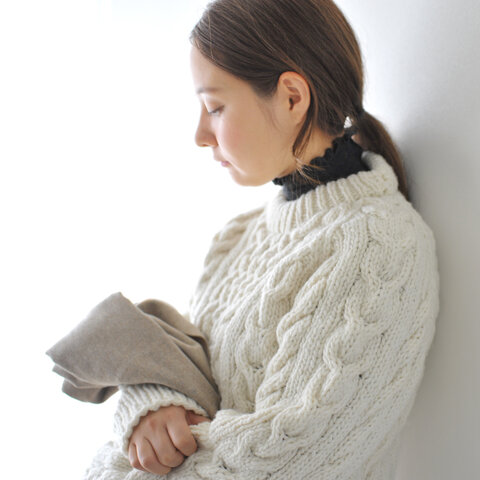 ARTESANIA|ケーブル編みニットセーター・SW733 アルテサニア