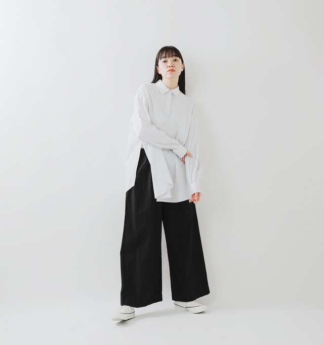 model saku:163cm / 43kg
color : black / size : S