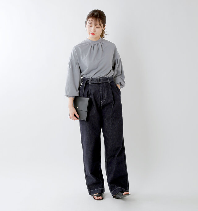 model kanae:167cm / 48kg
color : gray / size : 00