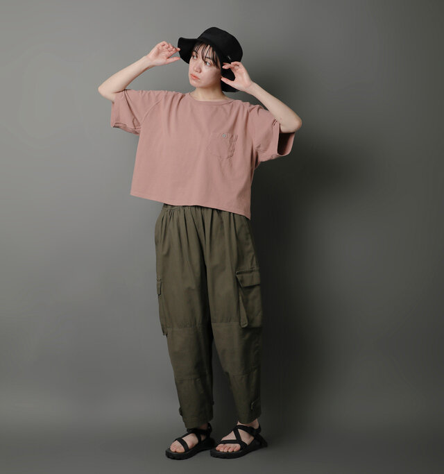 model saku：163cm / 43kg 
color : pink / size : 10