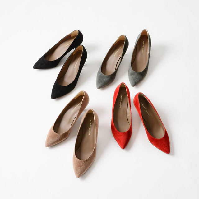 カラーは左上から時計回りに「black」「grey」「red」「oak beige」の全4色をご用意しています。