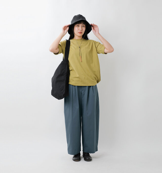 model mayuko：168cm / 55kg 
color : navy-gray / size : 1