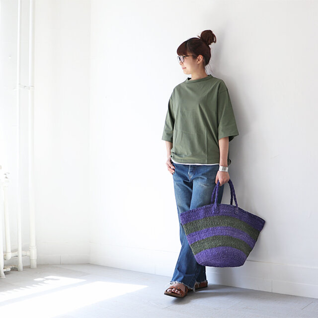 パープル×オリーブ 着用、モデル身長:162cm