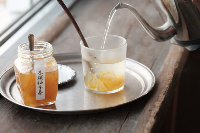 香り高くジューシーな柚子がたっぷり、木頭柚子茶。