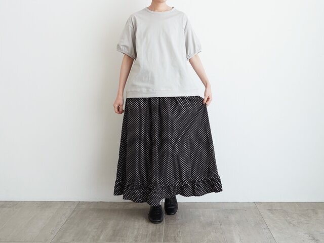 モデル身長:156cm、着用カラー:ライトグレー