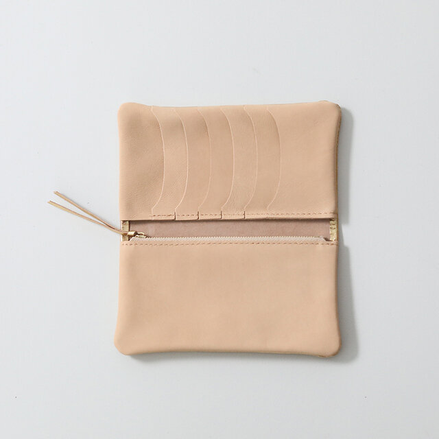 ゴールド:ゴールドのジップ付き