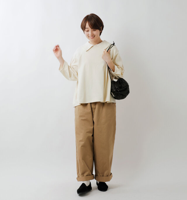 model asuka：160cm / 48kg 
color : kinari / size : F