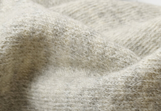 ウール 81% コットン 19%