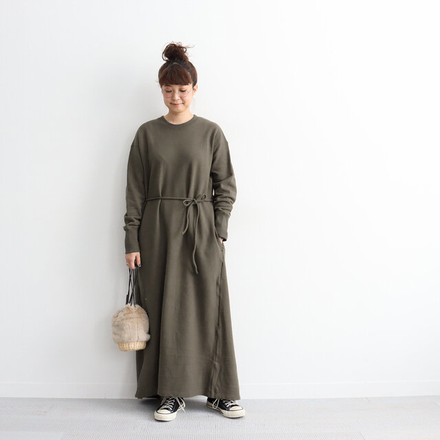 オリーブ 着用、モデル身長:162cm