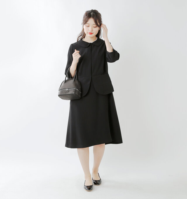 model kanae:167cm / 48kg
color : black / size : 40
同素材のスカートやセットアップで着られるジャケットも、シリーズ商品でご用意しています。