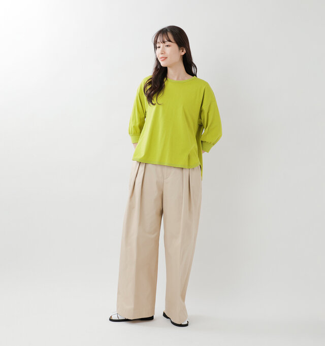 model mizuki：168cm / 50kg 
color : sage green / size : F