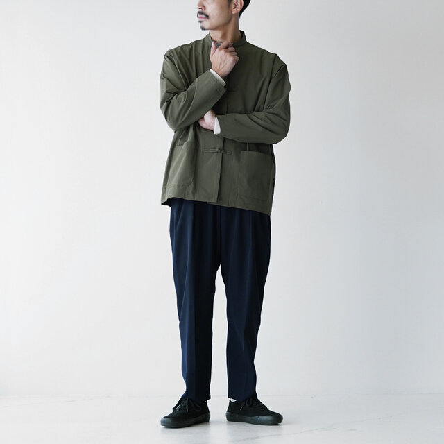 モデル:173cmcm / 58kg
color : mudstone / size : M