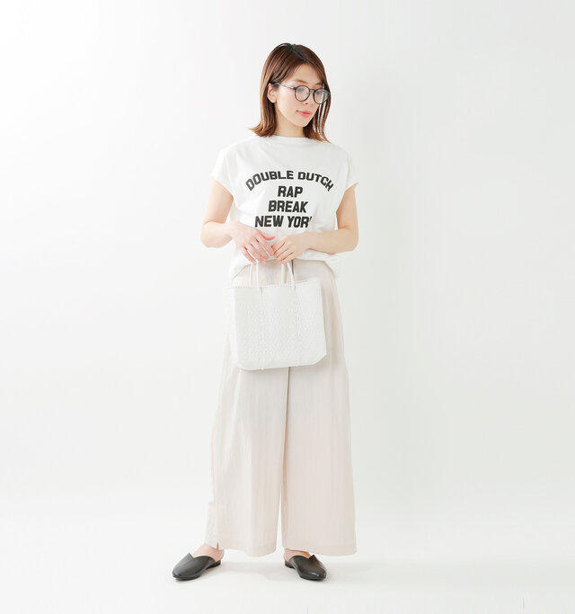 color : white / size : XS