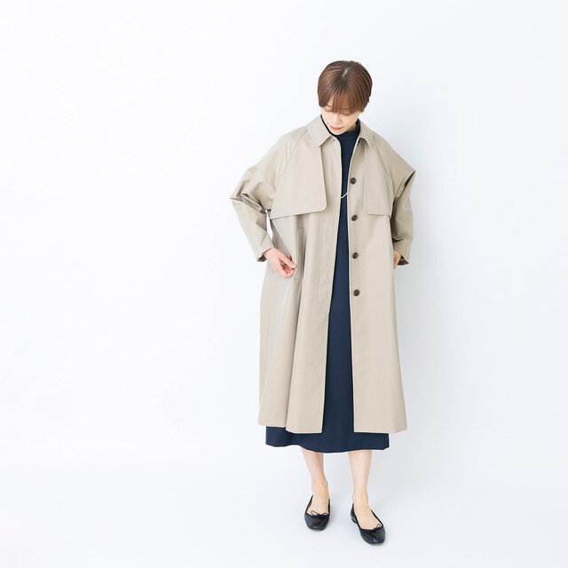 着用カラー:ベージュ