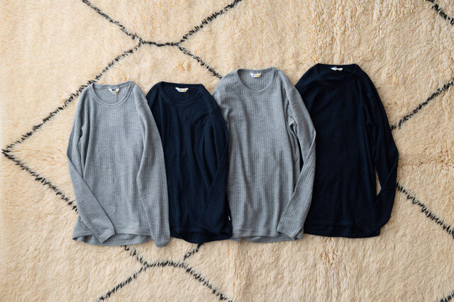 joha（ヨハ）｜キッズ｜ウールキッズ ロングスリーブアンダーシャツ
左からグレーの150サイズ、ネイビーの150サイズ、グレーの160サイズ、ネイビーの160サイズ