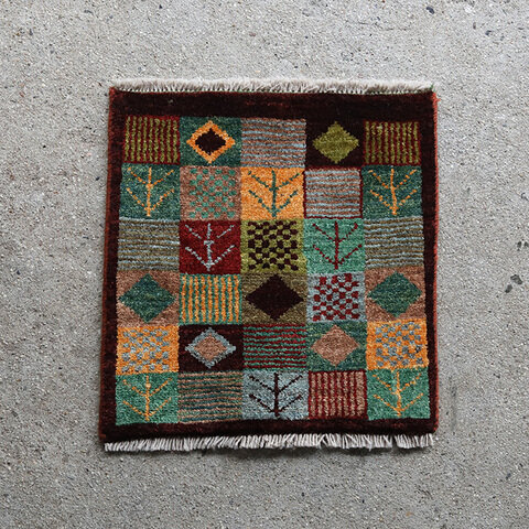 主役になるギャッベ 草木染の100%ウールだけで織った ミニギャッベ 約43×41cm kurashisha