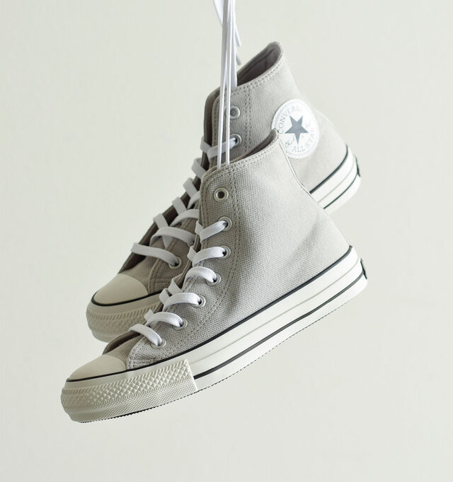 CONVERSEより、ALL STARの生誕100周年を記念して「ALL STAR 100」モデルが登場。
こちらはリゾートスタイルで人気のポロシャツをモチーフにした「パステルピケHI」。