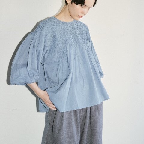 doux bleu|\再入荷/ハンドスモッキング刺繍ブラウス DB-2543-003