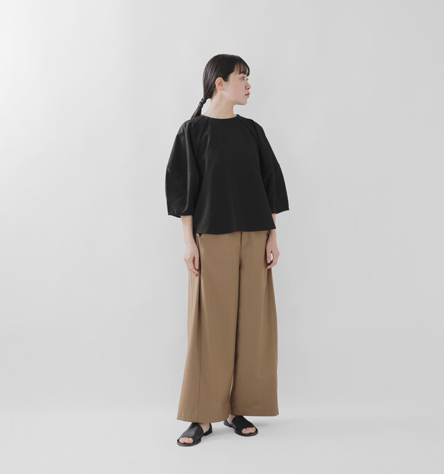 model saku:163cm / 43kg
color : black / size : F