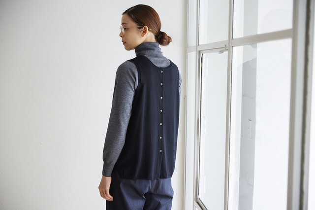 着用カラー:クロ