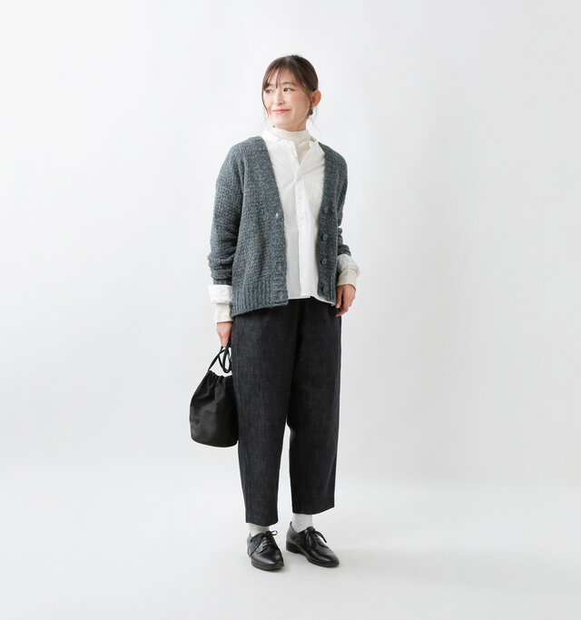 model tomo:158cm / 45kg
color : white / size : 38