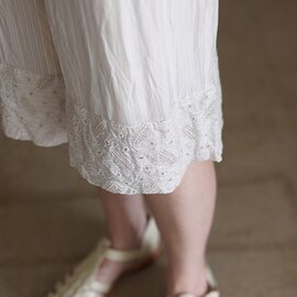 PONTI|リーフモチーフ アイレット 刺繍ディテール ショートパンツ ボトムス PO1S031 ポンティ