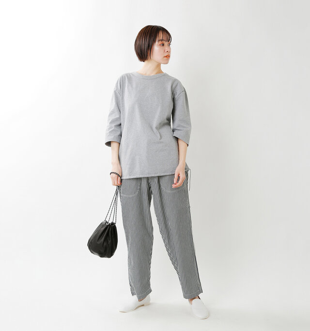 model saku:163cm / 43kg
color : gray / size : 1