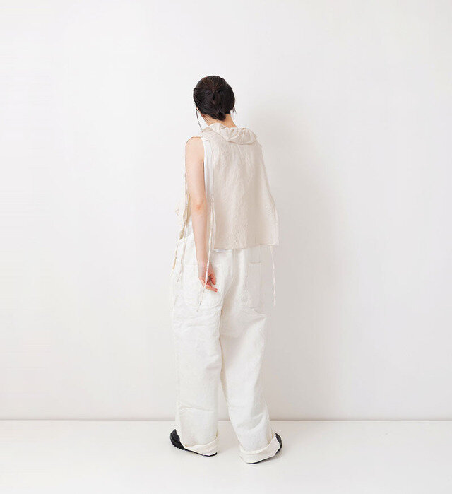 color : IVORY , model : 162cm