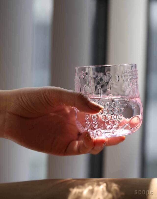 ペールピンク