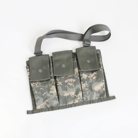 デッドストック 米軍 MOLLE II 6 MAGAZINE バンダリアポーチ ACU/ミリタリー